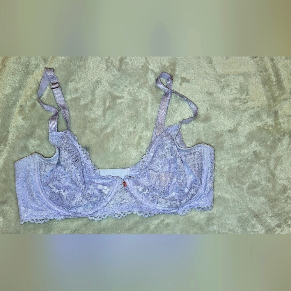 SAVAGE X FENTY SEXY LILAC LAVENDER LACE BRA SZ 34D